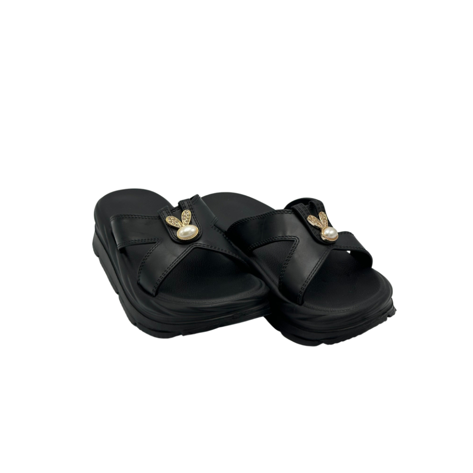 Rahat Gündelik Kadın Çapraz Bantlı Tavşan Takılı Terlik Lüks, Şık ve Trend TERLİK