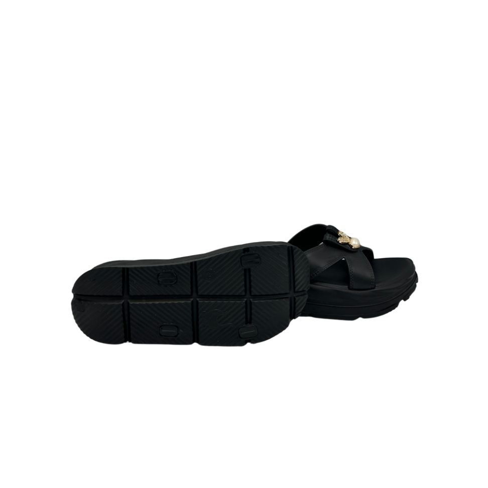 Rahat Gündelik Kadın Çapraz Bantlı Tavşan Takılı Terlik Lüks, Şık ve Trend TERLİK